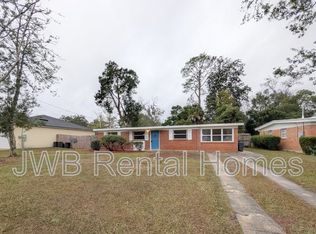 5814 Legrande St W, Jacksonville, FL 32244