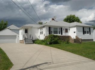 136 Burbank St, Cranston, RI 02910