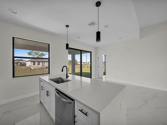 2nd image of 2200 NE 7th Pl