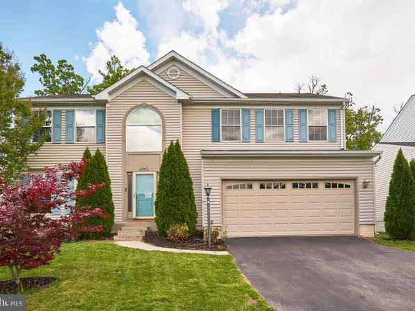 20952 Hollyberry Ct, Ashburn, VA 20147