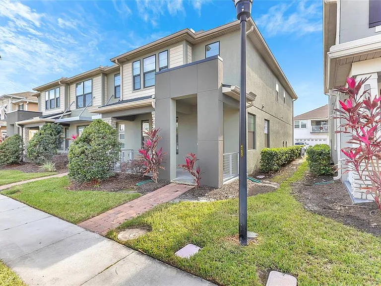 2274 S Centerra Loop — Photo 1