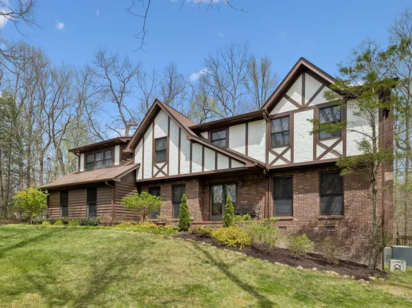 401 Lake Ave, Signal Mountain, TN 37377