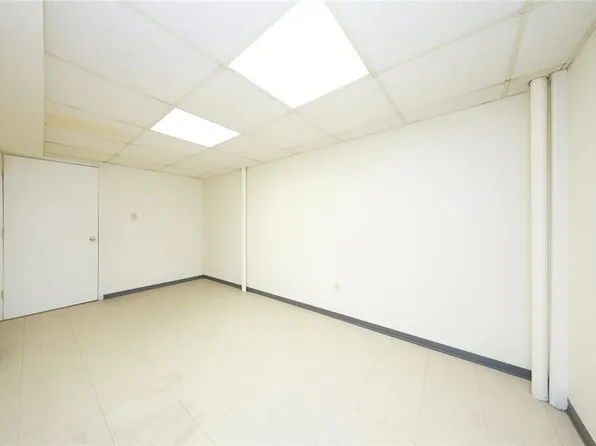 1152 64th Street image 15 of 32