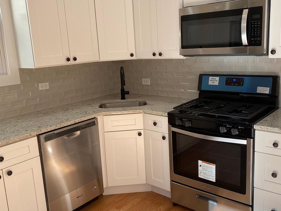 1st image of 3639 N Paulina St #3M