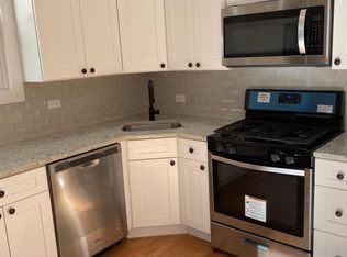 3639 N Paulina St #3M, Chicago, IL 60613