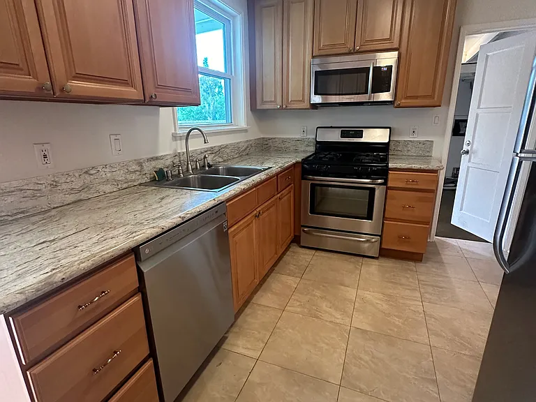 8474 Hatillo Ave — Photo 10