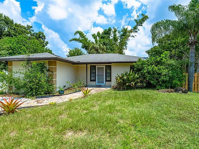 3709 Alden Way — Photo 1