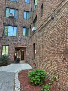 1579 Metropolitan Avenue #7G, Bronx, NY, 10462