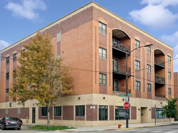3025 N California Ave #4SE, Chicago, IL 60618