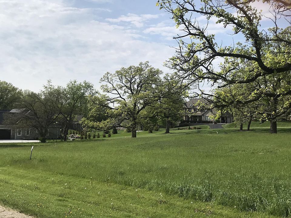 2nd image of 210 Muirfield Cir Lot 128