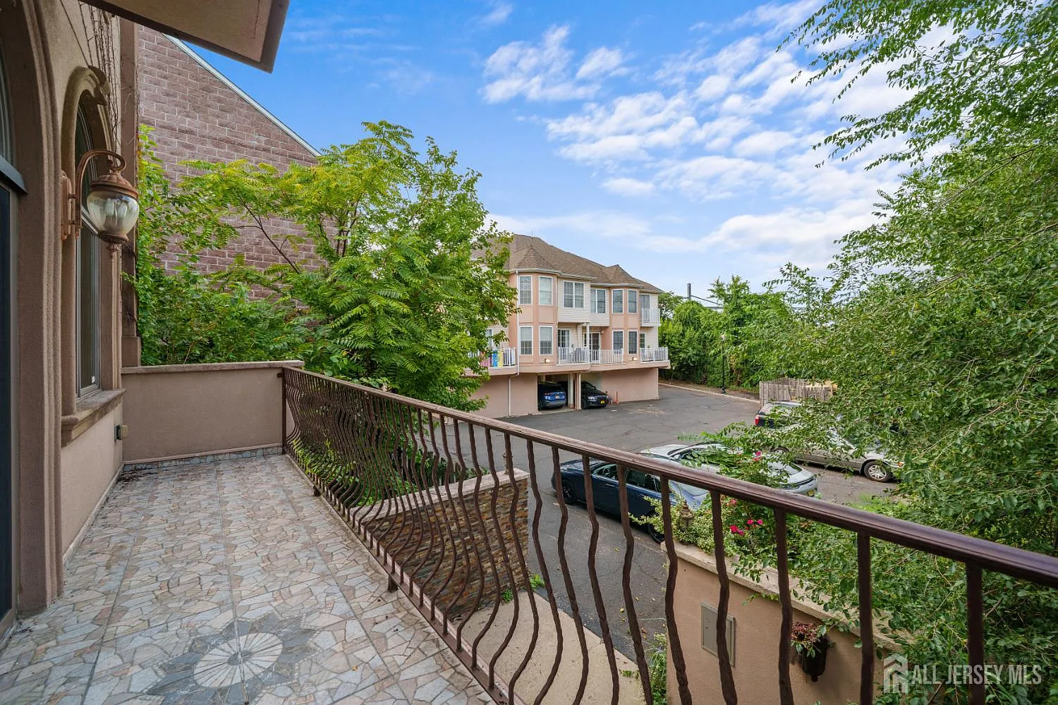 2 bed, 2.5 bath, $3,500 — Photo 2