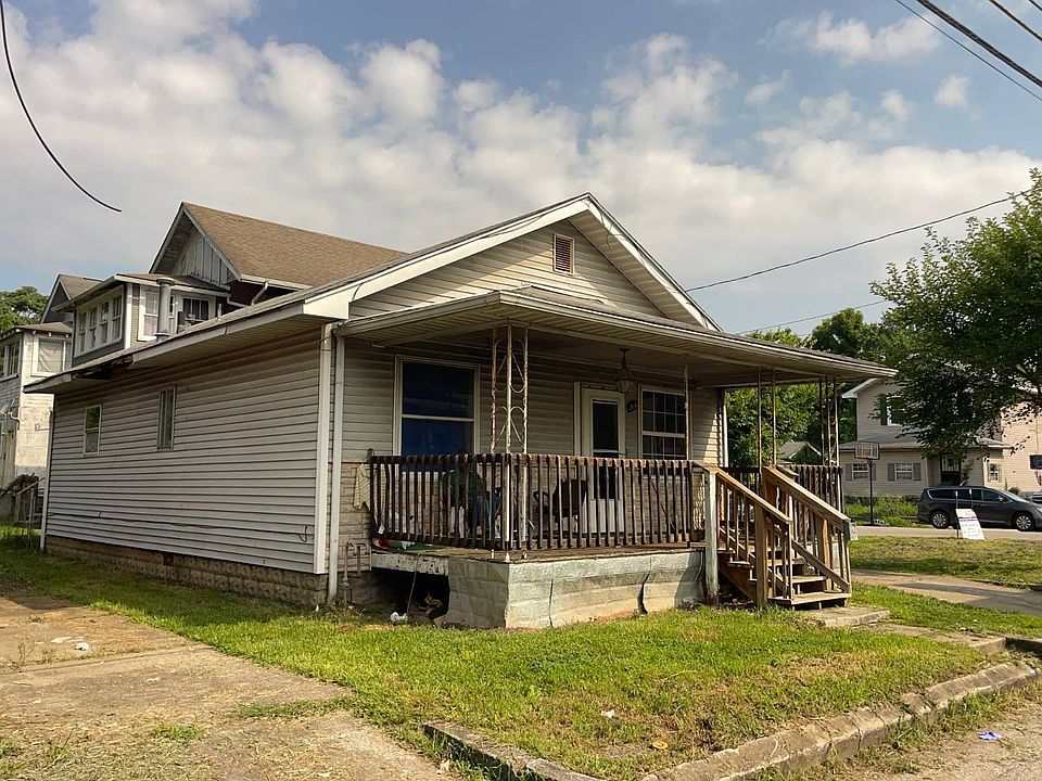 1st image of 214 Russell St