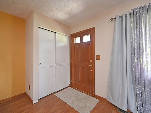 3rd image of 4007 Greatus Dr