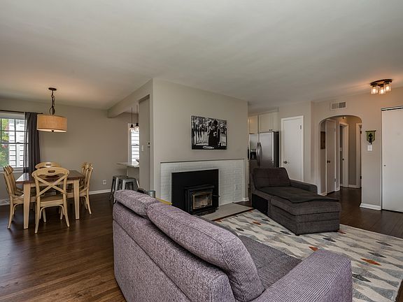3rd image of 7903 Livingston Ave