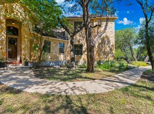 2 Trophy Ln, New Braunfels, TX 78132