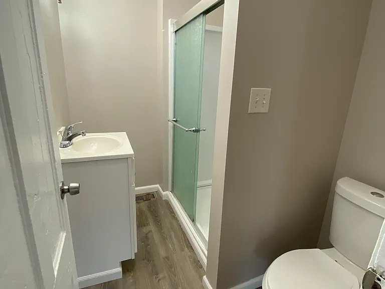 9 Lewis Pl — Photo 5
