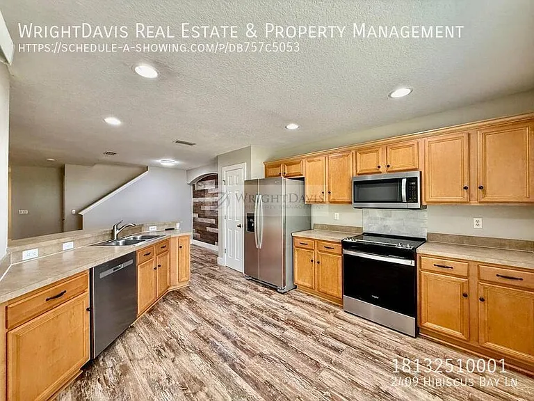2409 Hibiscus Bay Ln — Photo 16