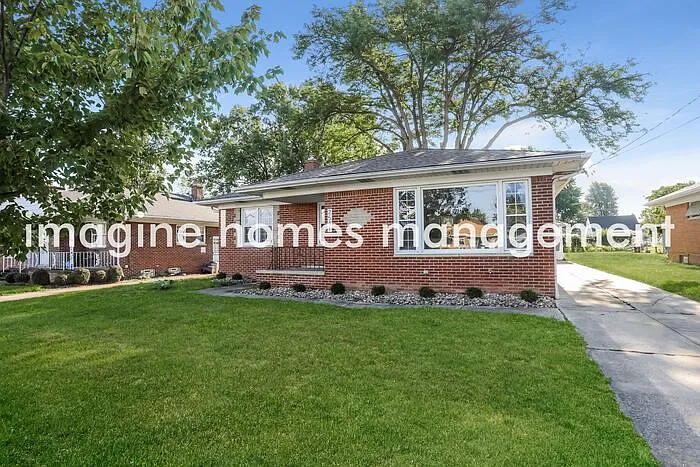 2541 Dale Ave — Photo 2