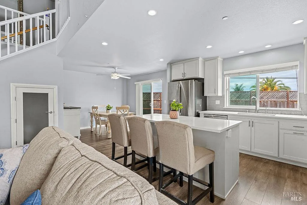 3690 Hillary Court - Photo 8