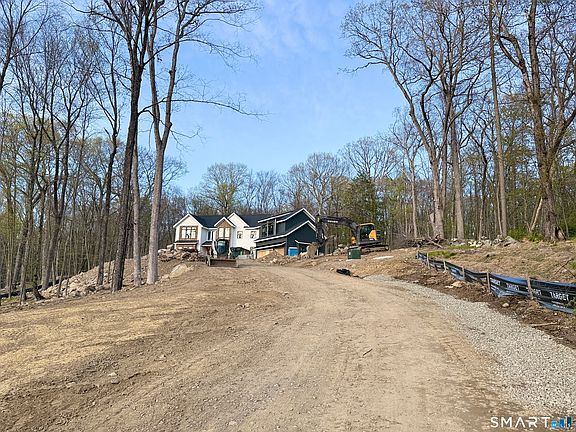 3rd image of 108 Old Farm Road