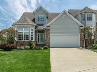 495 Stirling Dr, Highland Heights, OH 44143
