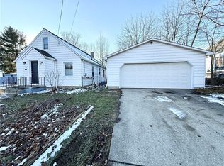 102 Rhoda Ave, Youngstown, OH 44509