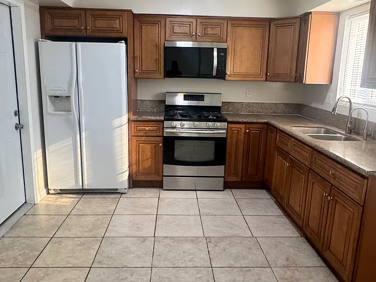 9794 Tangelo Ave — Photo 6