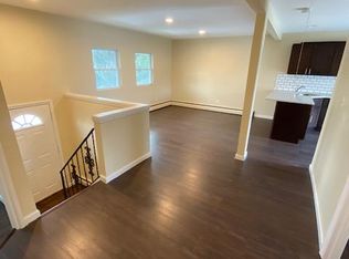 11 Ringneck Ln, East Setauket, NY 11733