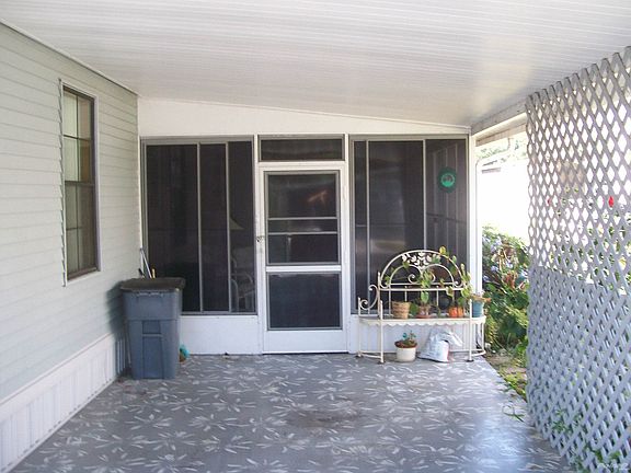 Entrance to Florida Room