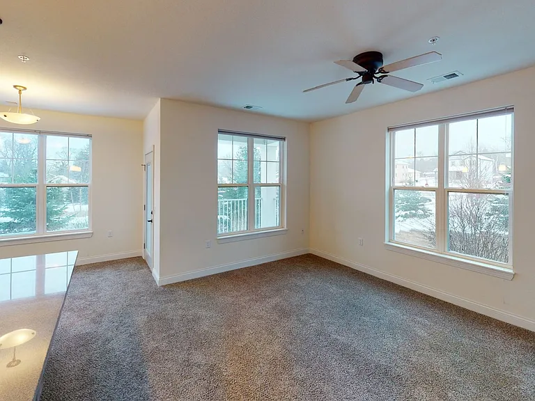 Delafield Woods Apartments — Photo 82