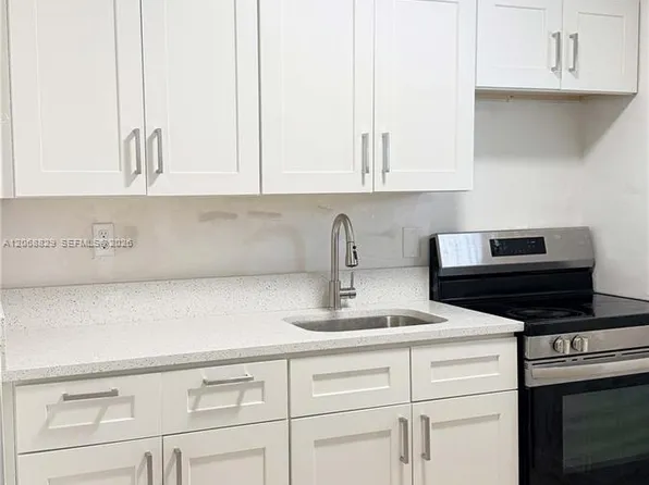 (undisclosed Address), Hallandale, FL 33009