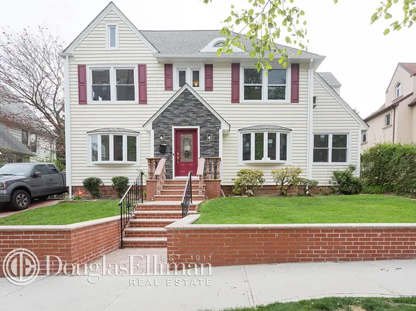 77-09 Austin Street image 1 of 21