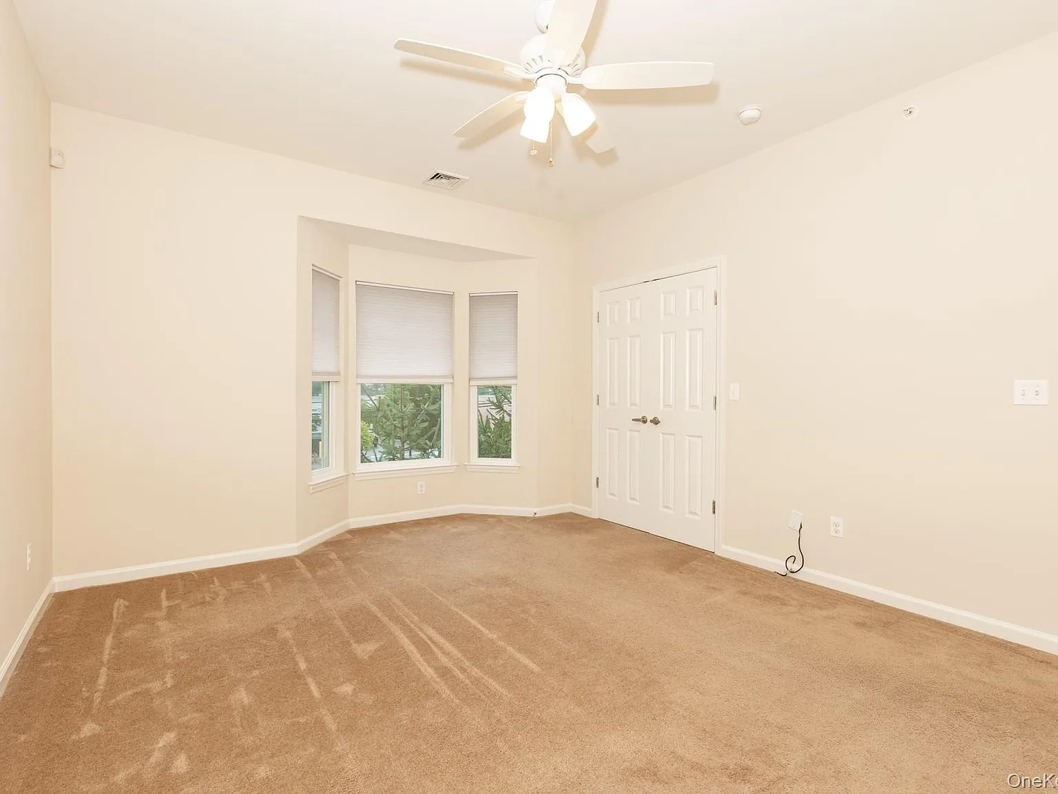 2 bed, 2.0 bath, 1100 sqft, $3,000 — Photo 2