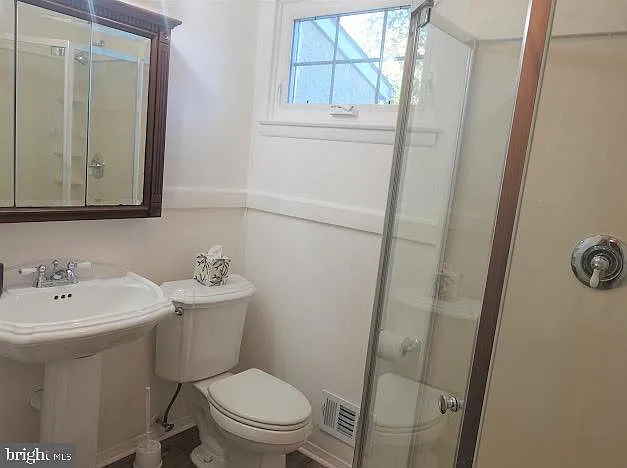 5 Christopher Rd — Photo 20