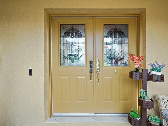 3rd image of 710 Melendez Way