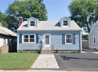 22 Sunset Ave, Riverside, RI 02915