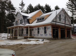 14 Taylor Ln, Dover, MA 02030