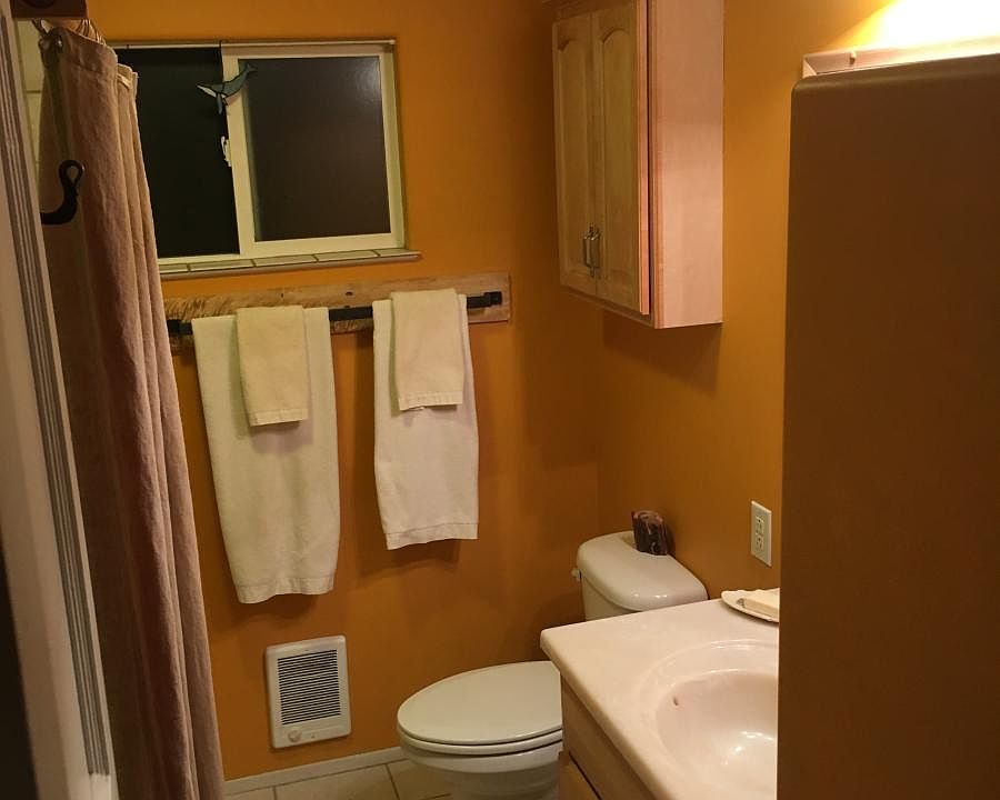 2nd image of 411 Coffman Ln