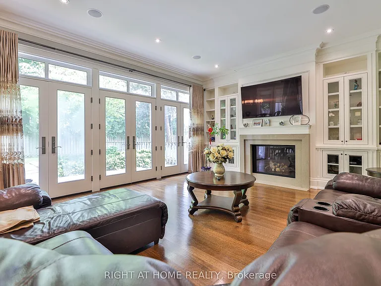 154 Munro Blvd — Photo 15
