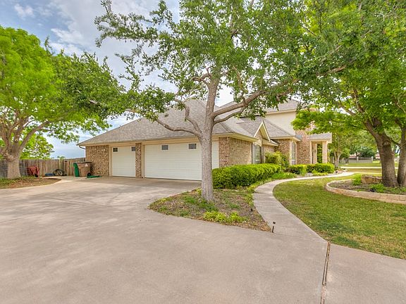 3rd image of 1218 Ashford Dr