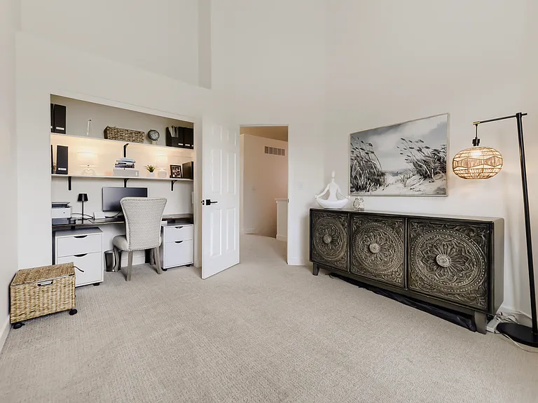 2943 Mount Royal Dr — Photo 17