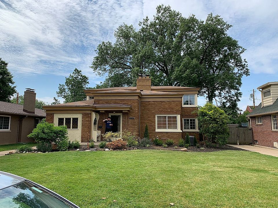 1st image of 1379 E Chandler Ave