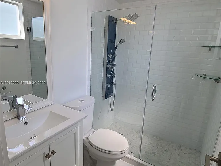 1646 NW 1st Pl #4 — Photo 10