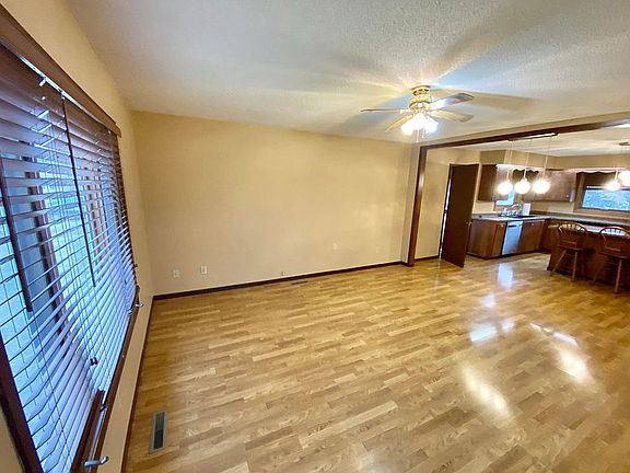 4th image of 505 Eglon Ave SE
