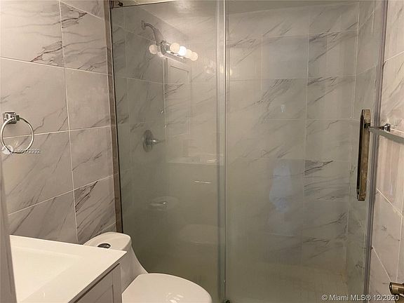 5th image of 3805 NE 167th St #1