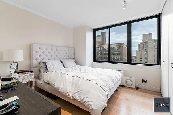 Rented by Bond New York | media 15