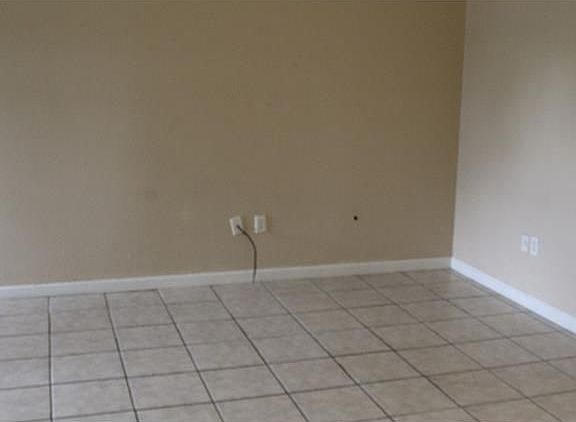 3rd image of 716 Vouray Dr