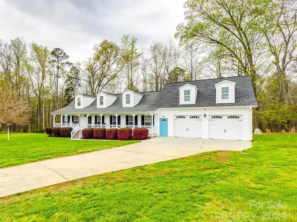 214 Thornfield Ln, Rock Hill, SC 29730