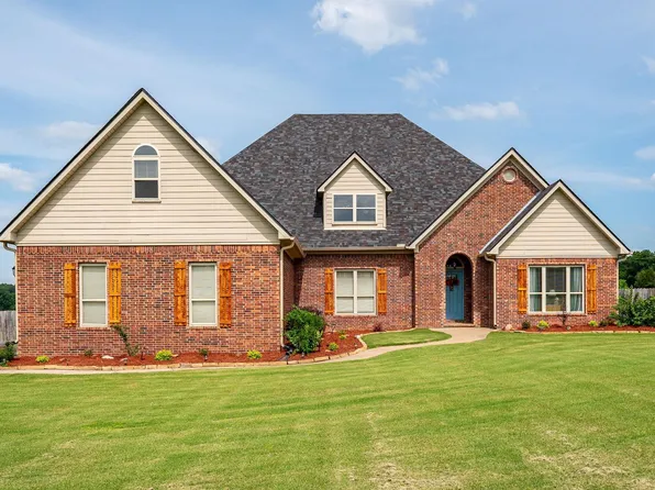 9 Honesty Ln, Greenbrier, AR 72058