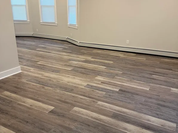 655 Avenue C image 4 of 20